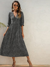 Bedrucktes Swing-Kleid mit mittellangen Ärmeln